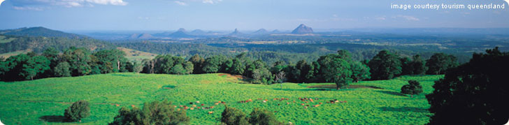 Glass House Mountains - Holiday Destination